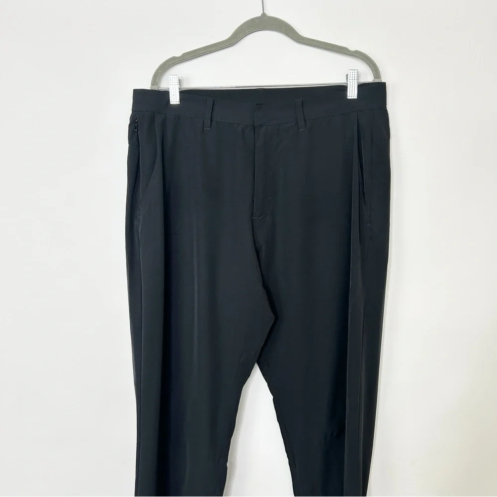 Fabletics men’s stretch athletic pants black